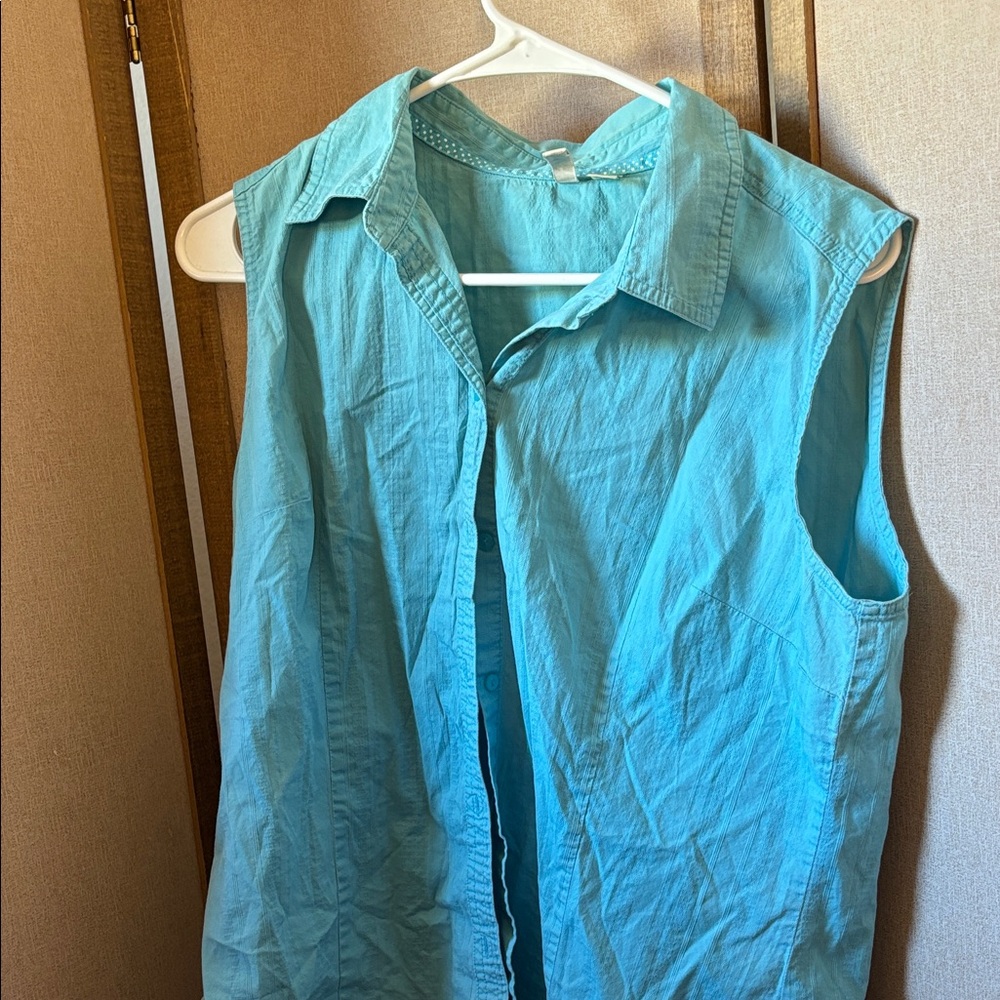 St. John’s bay Sleeveless Blouse large